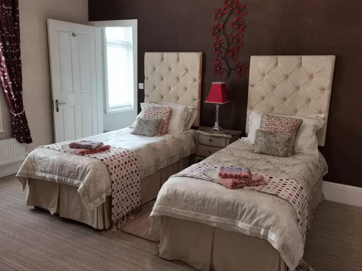 Vale House Panzió Southport Kültér fotó