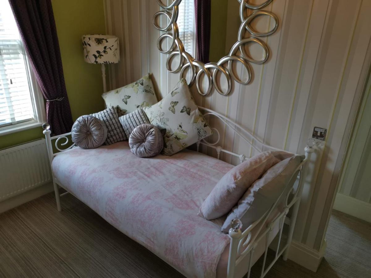 Vale House Panzió Southport Kültér fotó