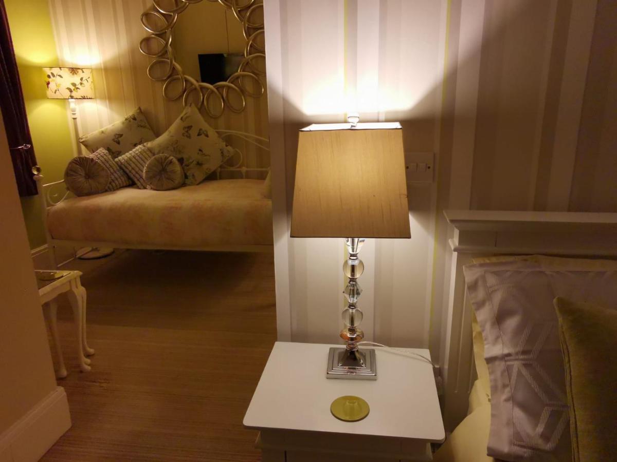 Vale House Panzió Southport Kültér fotó
