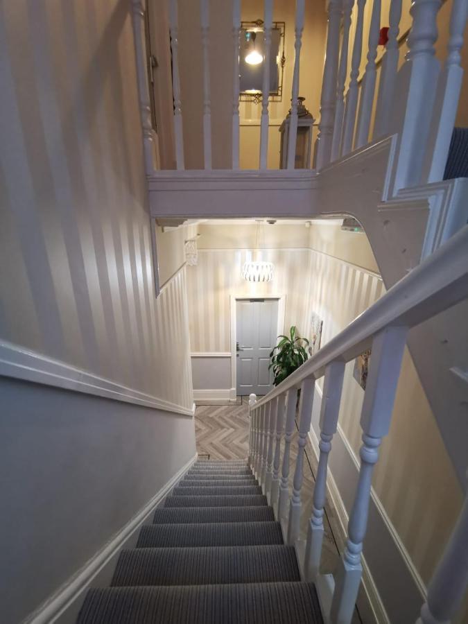 Vale House Panzió Southport Kültér fotó